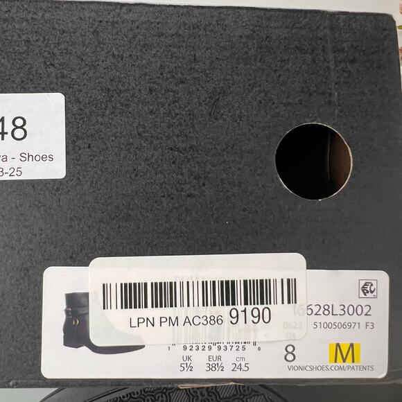 Vionic Sibley Leather Comfort Block Heel Ankle Boot Black Women's 8 NWB - Picture 11 of 11